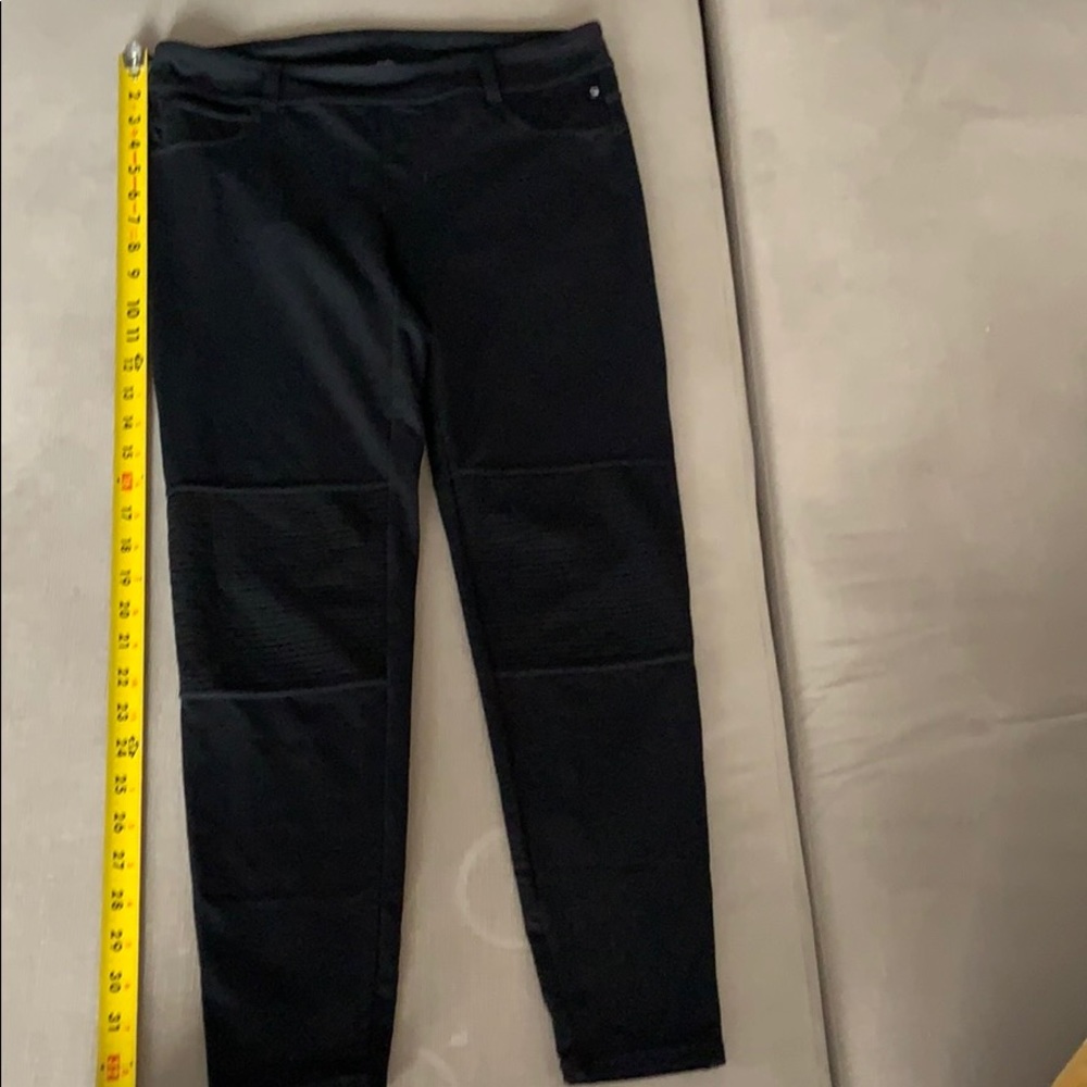 Fabletics moto legging - with pockets!!